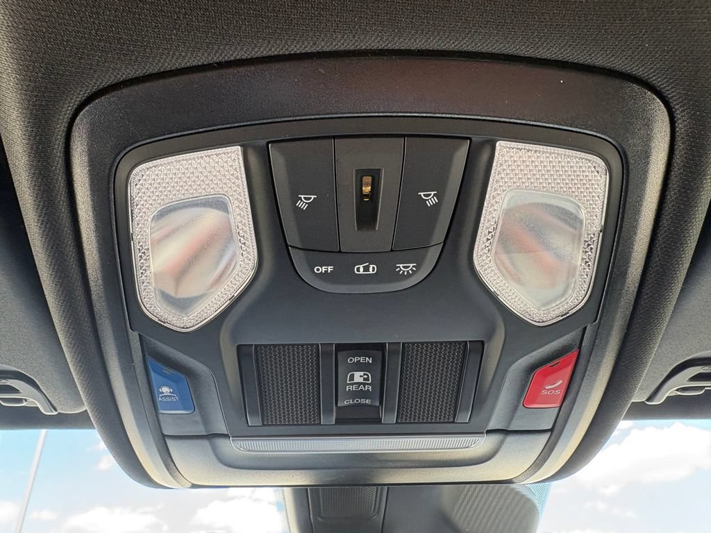 Used 2025 RAM 1500 Tradesman AWD/4WD image 21