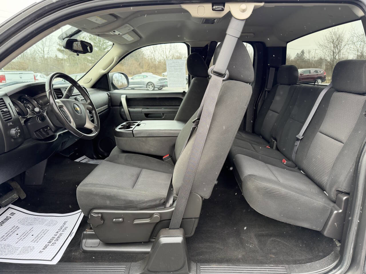 Used 2011 Chevrolet Silverado 1500 LT w/ All-Star Edition image 9