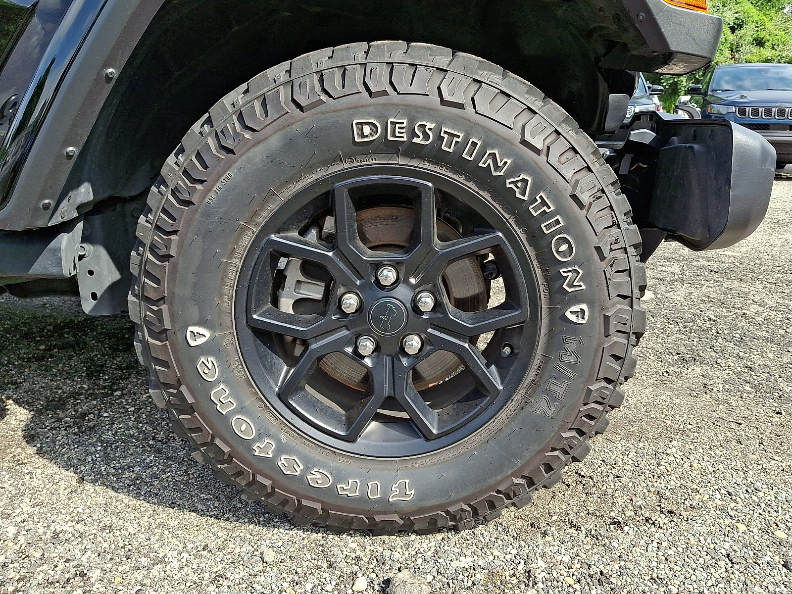 Certified 2025 Jeep Gladiator Sport AWD/4WD image 8