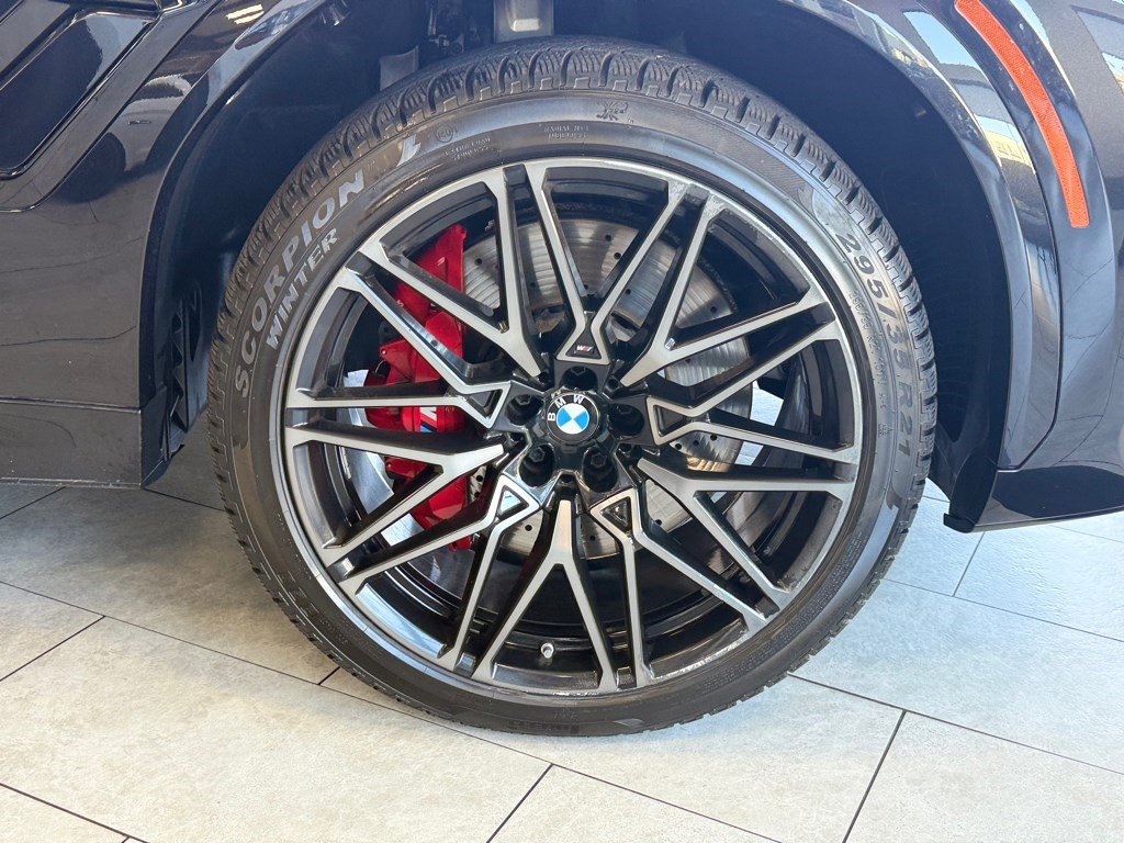 Used 2022 BMW X6 M Competition w/ Competition Package image 11