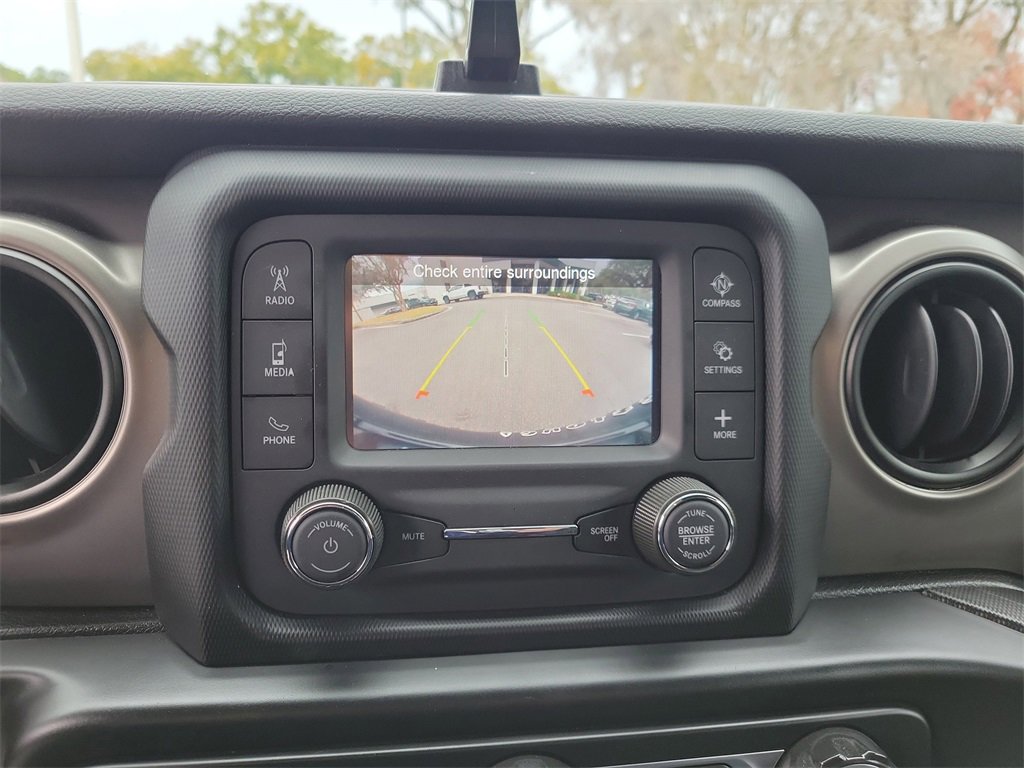 Used 2020 Jeep Wrangler Sport image 25