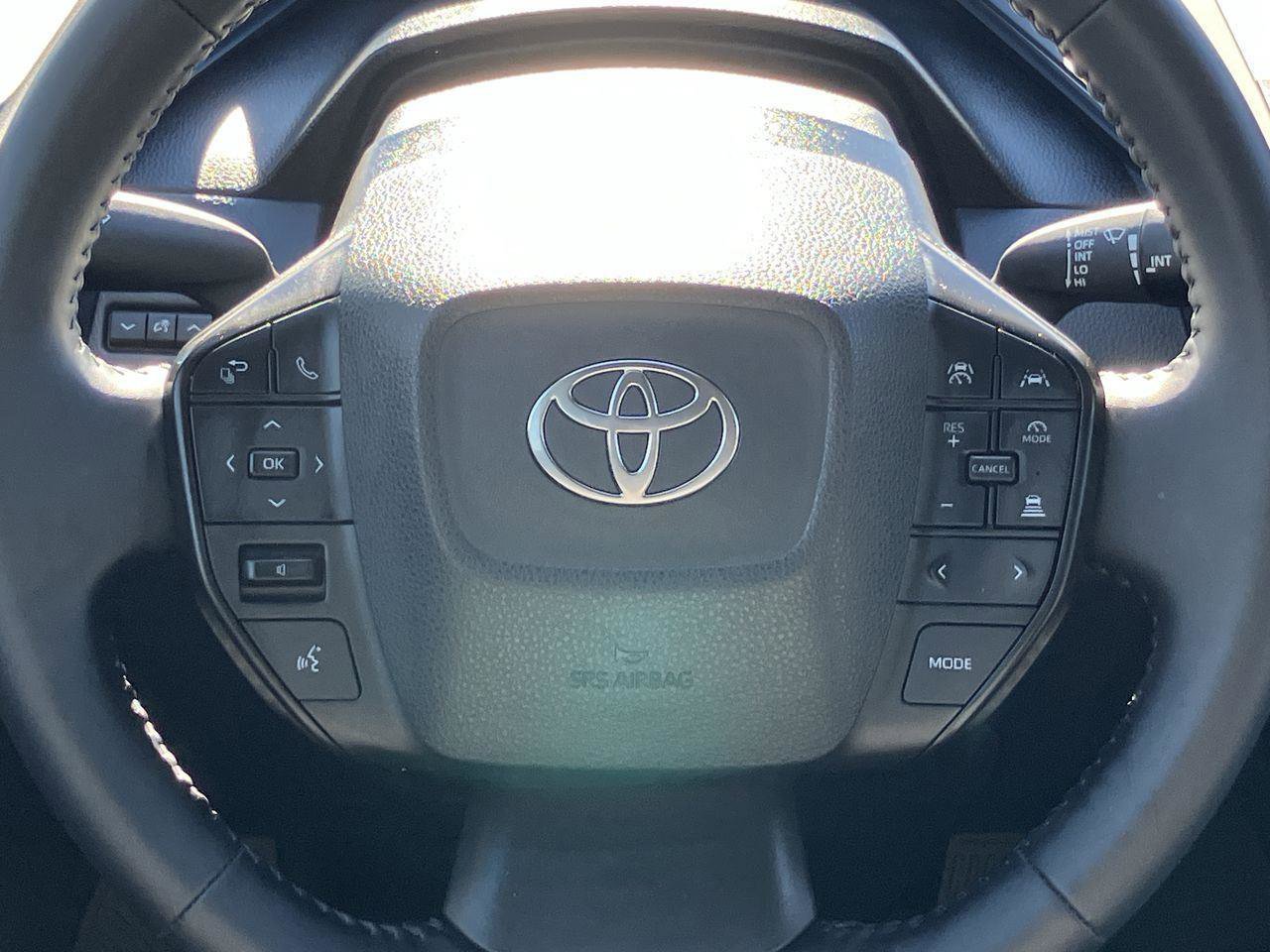 Certified 2025 Toyota Prius LE image 18