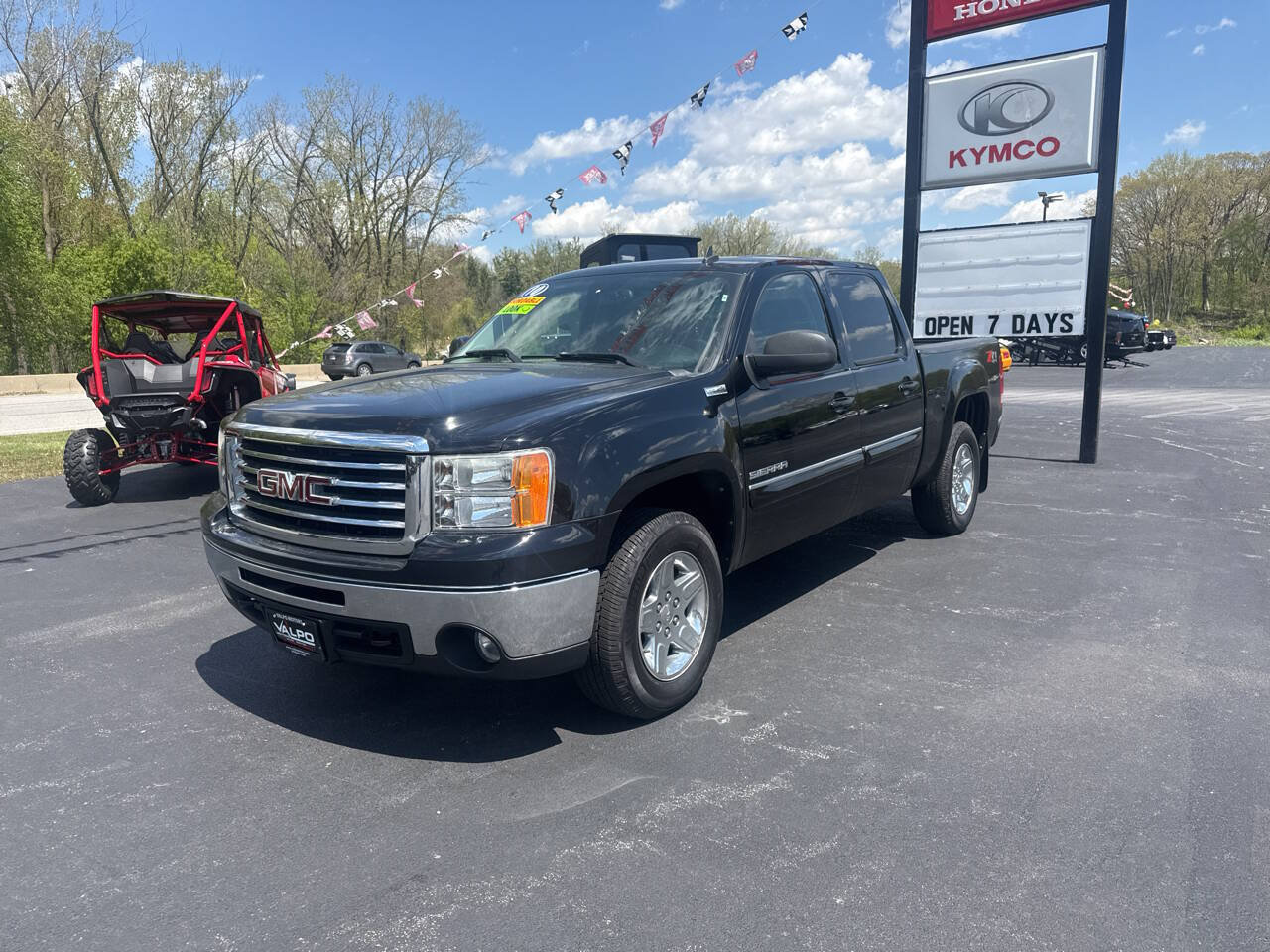 Used 2010 GMC Sierra 1500 SLT w/ All-Terrain Package AWD/4WD image 6