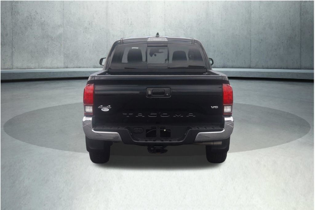 Certified 2021 Toyota Tacoma SR5 AWD/4WD image 16