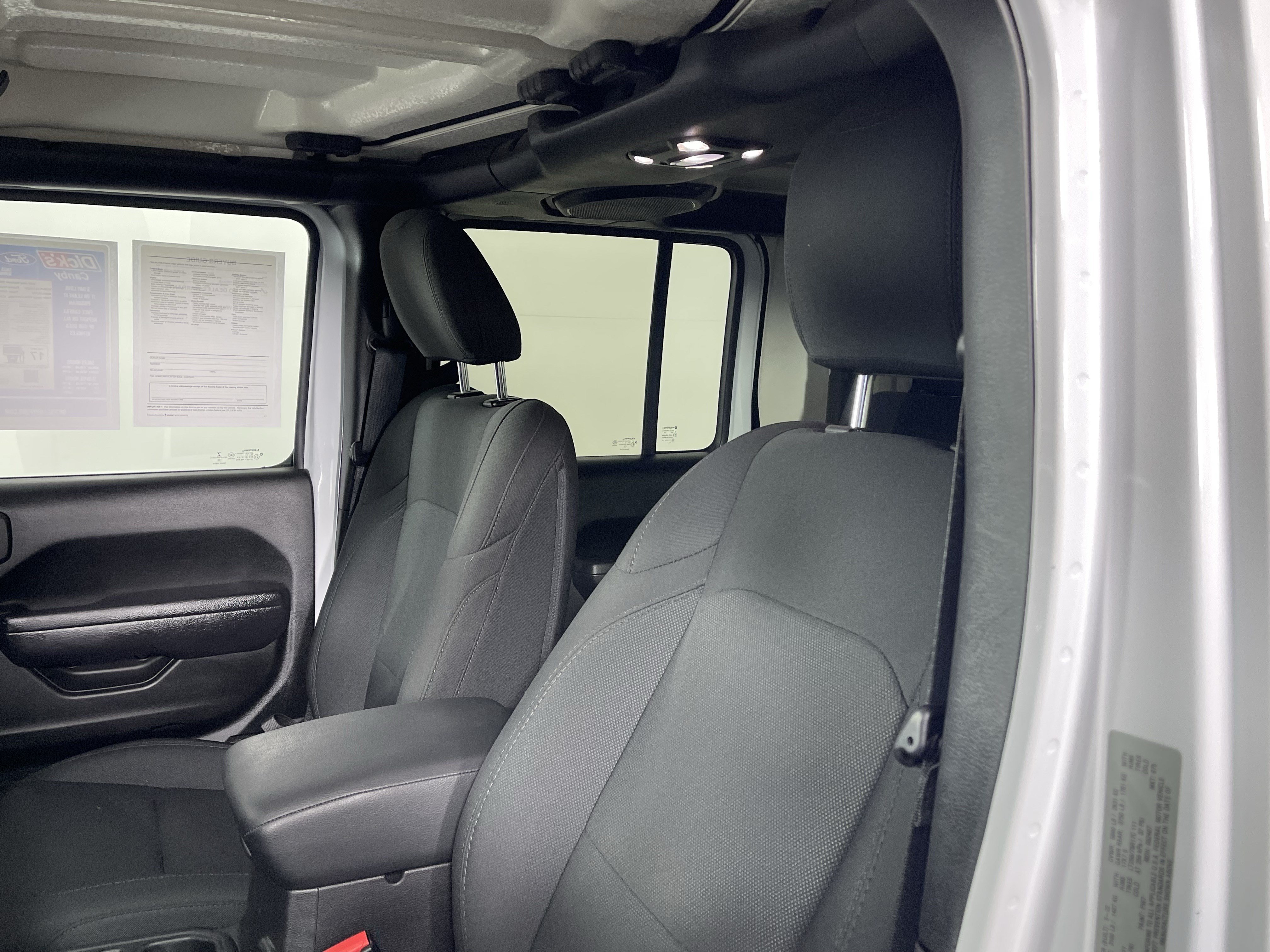 Used 2022 Jeep Gladiator Sport AWD/4WD image 16