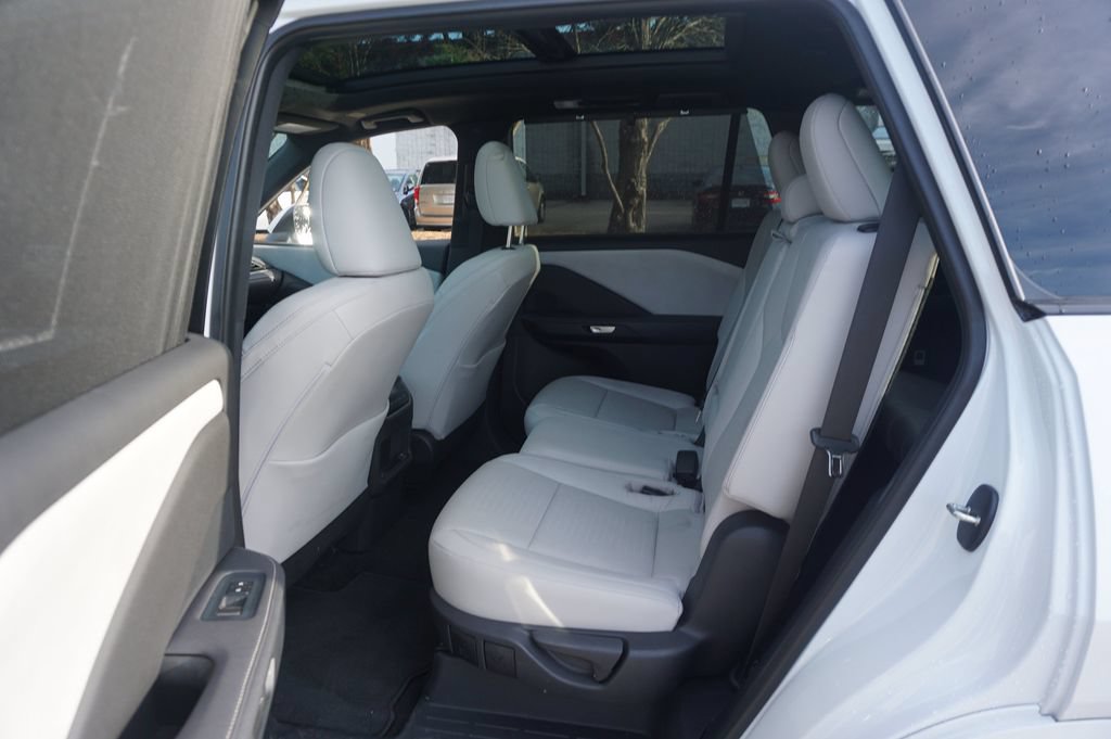 Used 2025 Lexus TX 350 AWD w/ Technology Package image 16