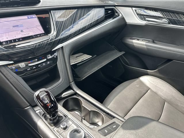 Used 2024 Cadillac XT6 Premium Luxury w/ LPO, Floor Liner Package AWD/4WD image 34