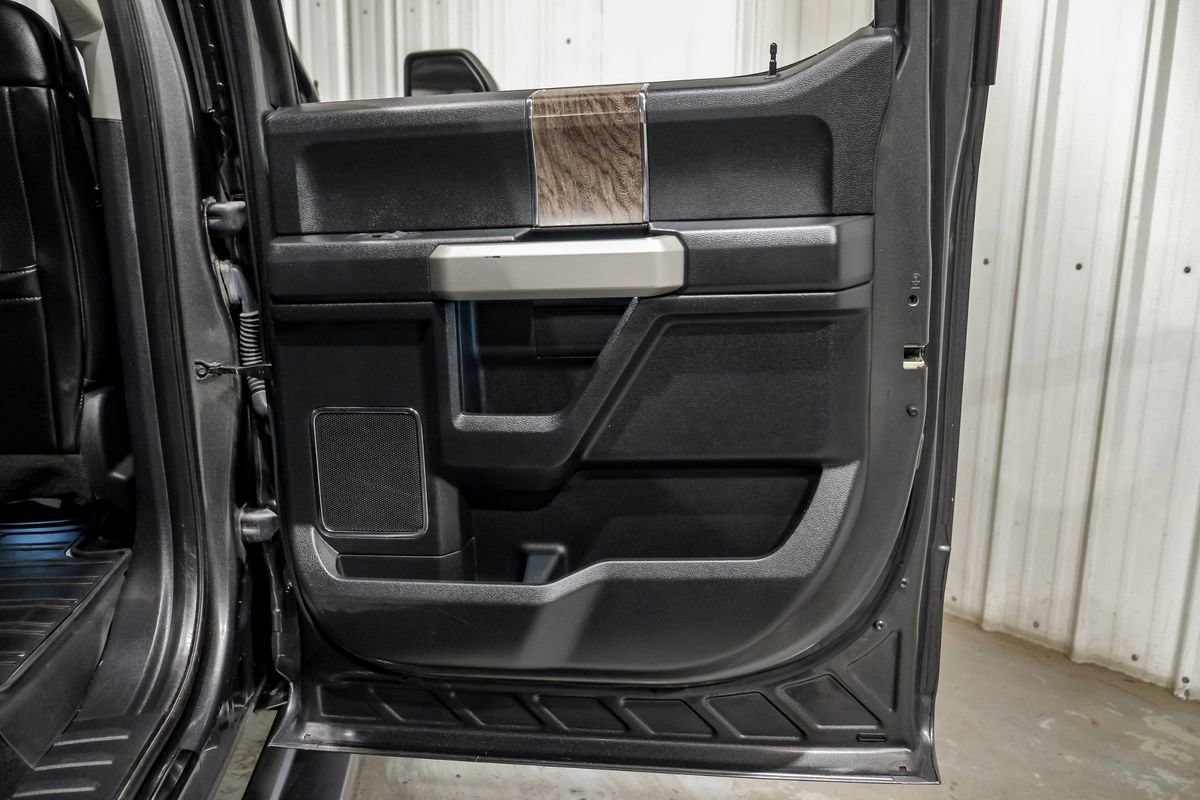 Used 2019 Ford F250 Lariat w/ Lariat Ultimate Package AWD/4WD image 47