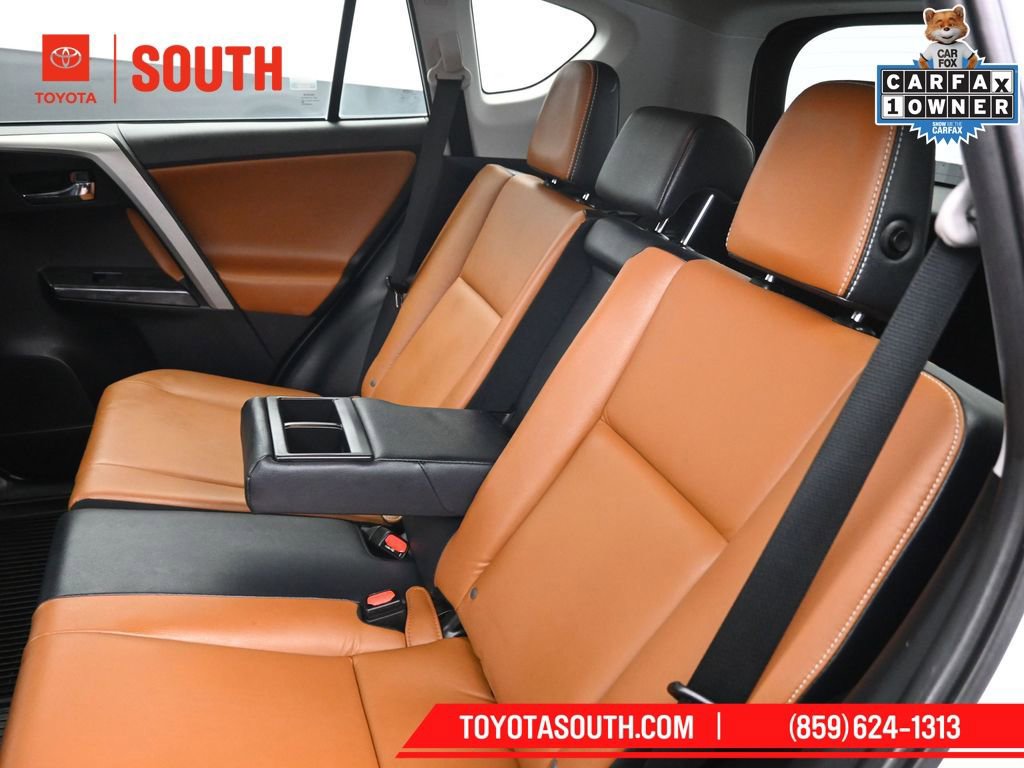 Used 2017 Toyota RAV4 Platinum image 27