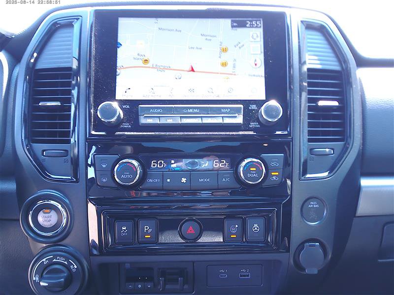 Used 2022 Nissan Titan PRO-4X w/ Pro-4x Convenience Package AWD/4WD image 7