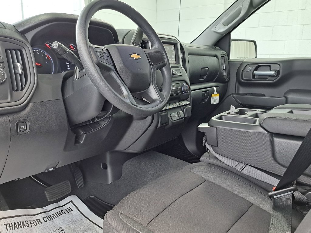New 2026 Chevrolet Silverado 1500 Custom w/ Turbomax Blackout Package RWD image 7