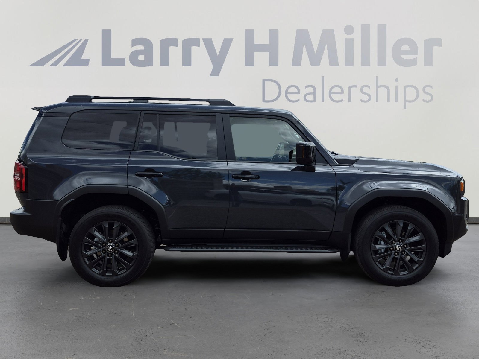 Used 2026 Toyota Land Cruiser w/ Premium Package image 7