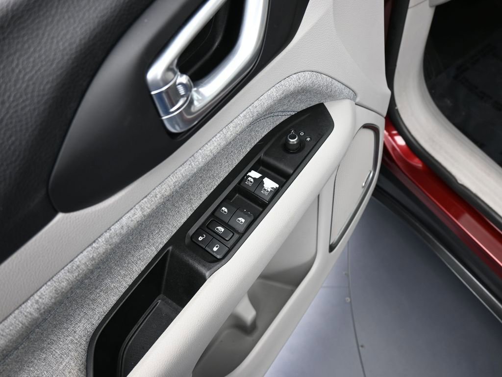 Used 2022 Jeep Compass Latitude w/ Sun and Sound Group image 14