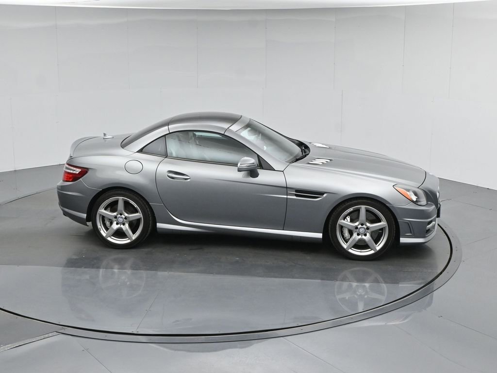 Used 2015 Mercedes-Benz SLK 250 image 48