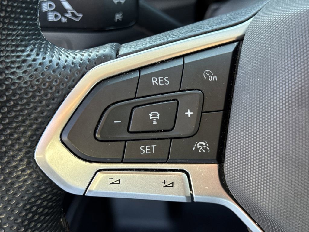 Used 2022 Volkswagen Atlas SEL Premium AWD/4WD image 26