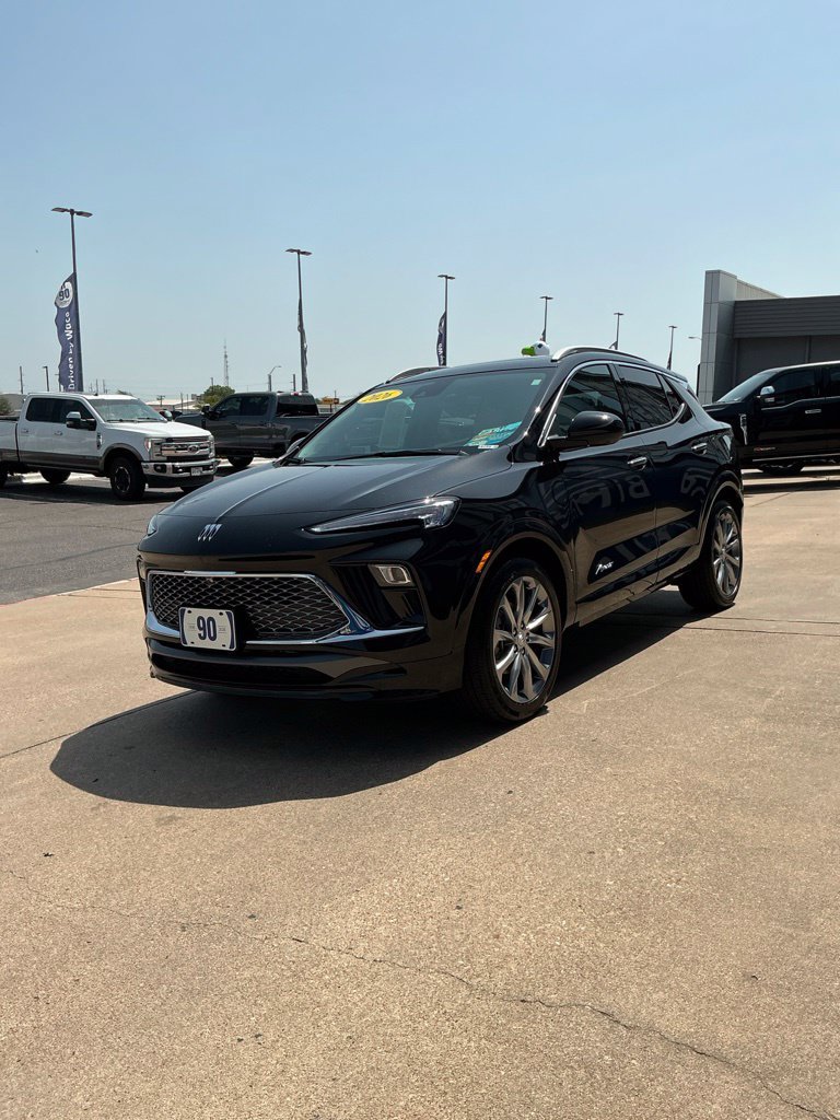 Used 2026 Buick Encore GX Avenir w/ Avenir Technology Package FWD image 5