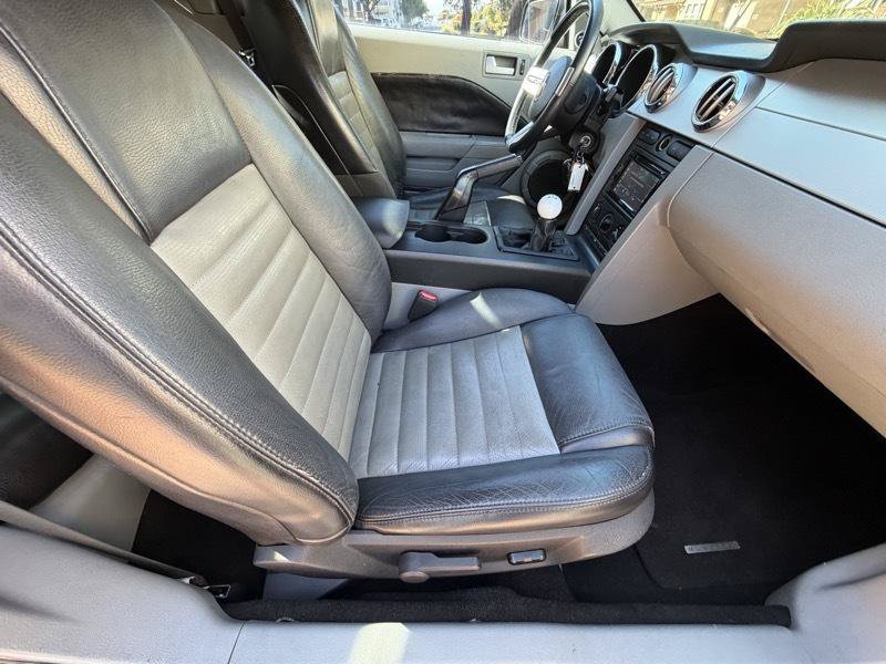 Used 2007 Ford Mustang GT Premium RWD image 37