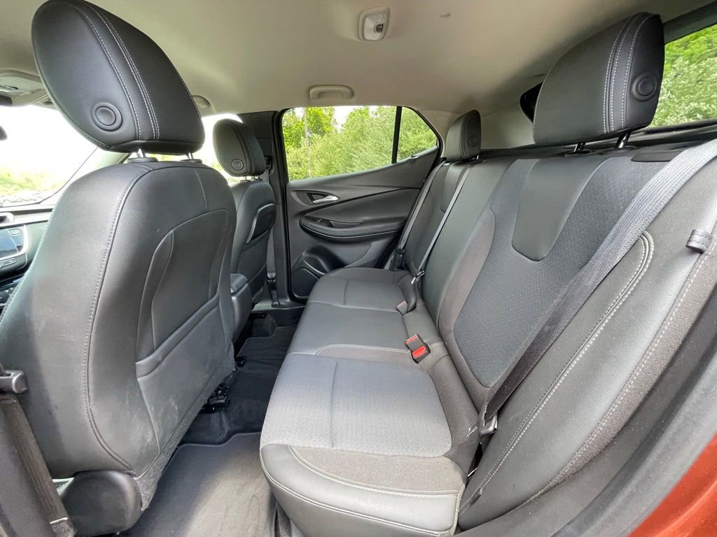 Used 2020 Buick Encore GX Preferred w/ Cold Weather Comfort Package AWD/4WD image 17