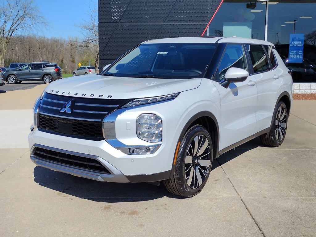 New 2026 Mitsubishi Outlander SE AWD/4WD image 1