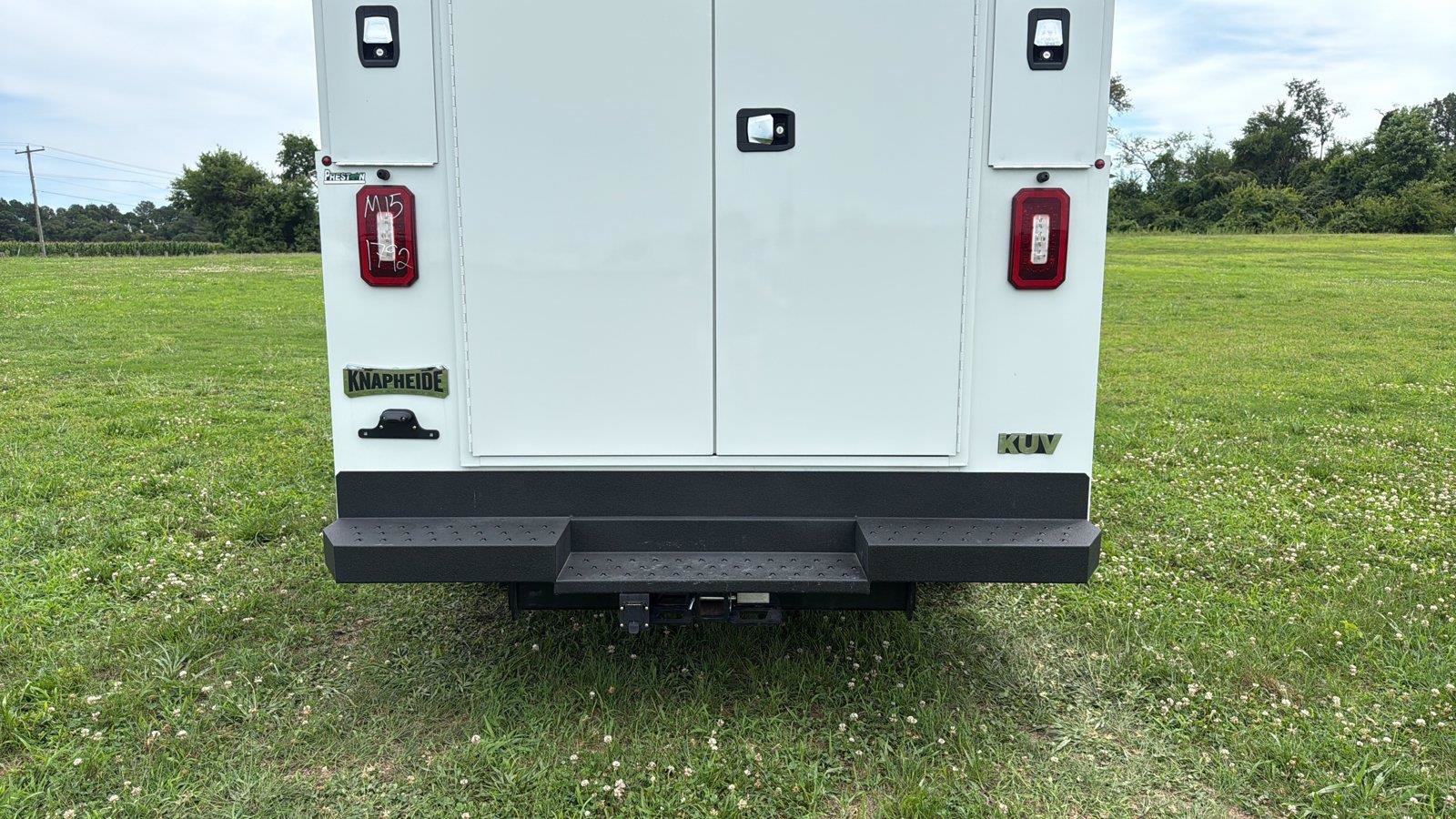 New 2026 Ford E-350 and Econoline 350 Super Duty w/ Power Equipment Group RWD image 21