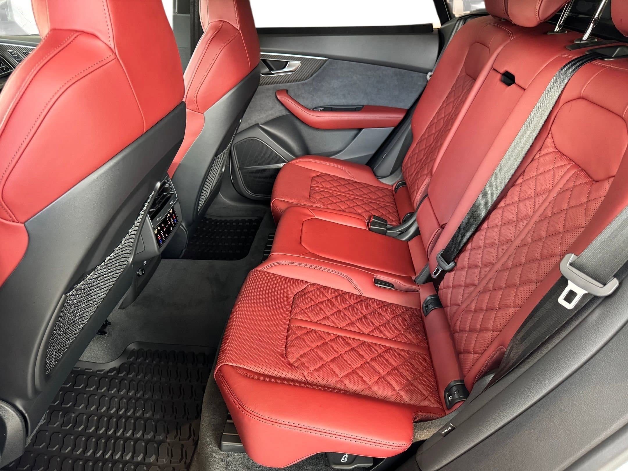 New 2026 Audi SQ8 Prestige image 15