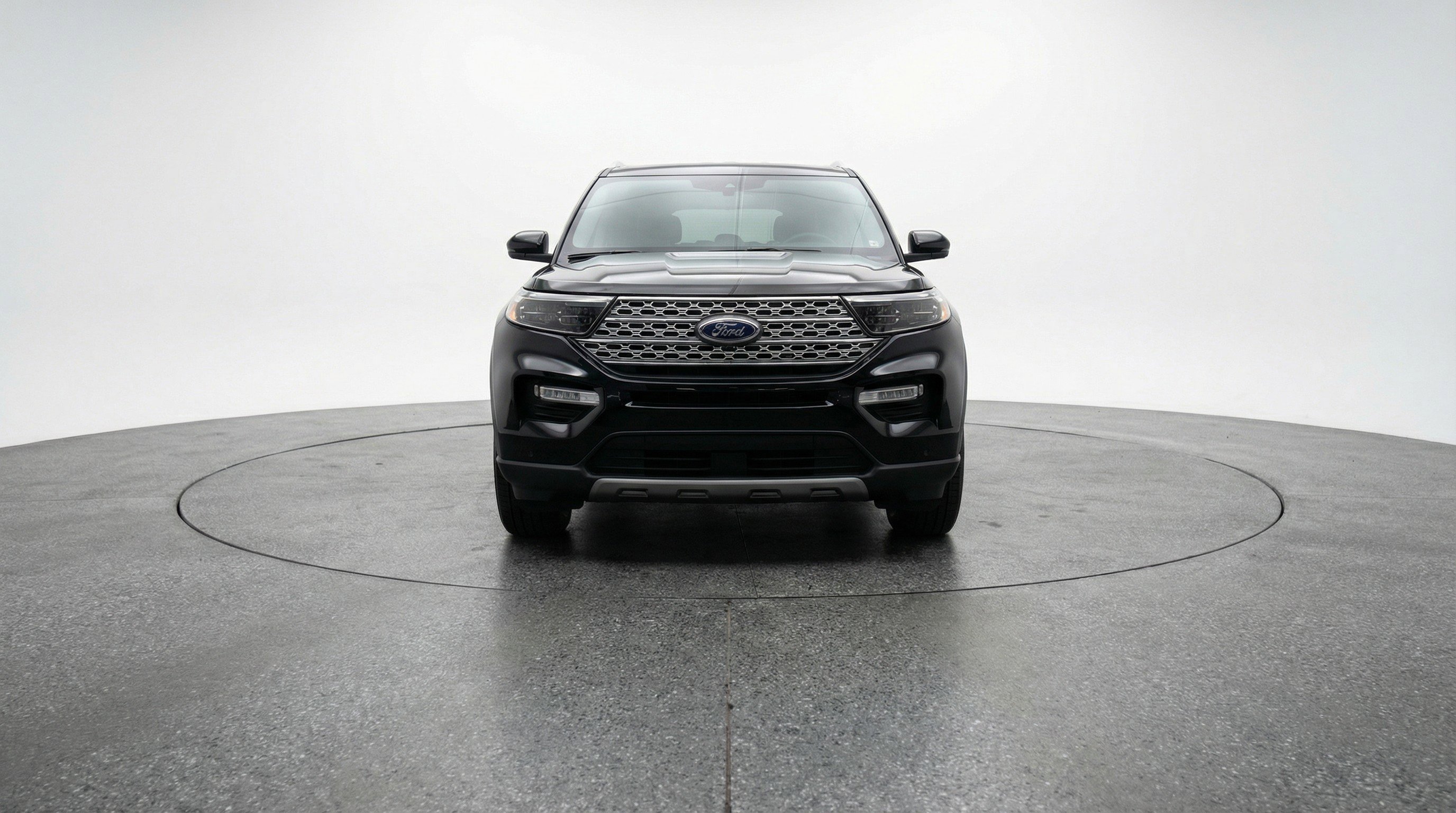 Used 2024 Ford Explorer Limited image 2