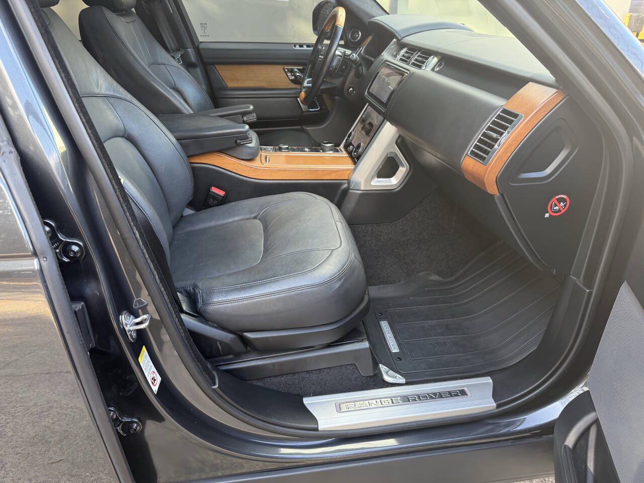 Used 2018 Land Rover Range Rover Supercharged image 19