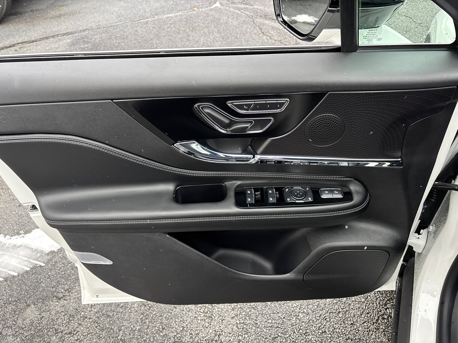 New 2026 Lincoln Corsair Premiere image 11