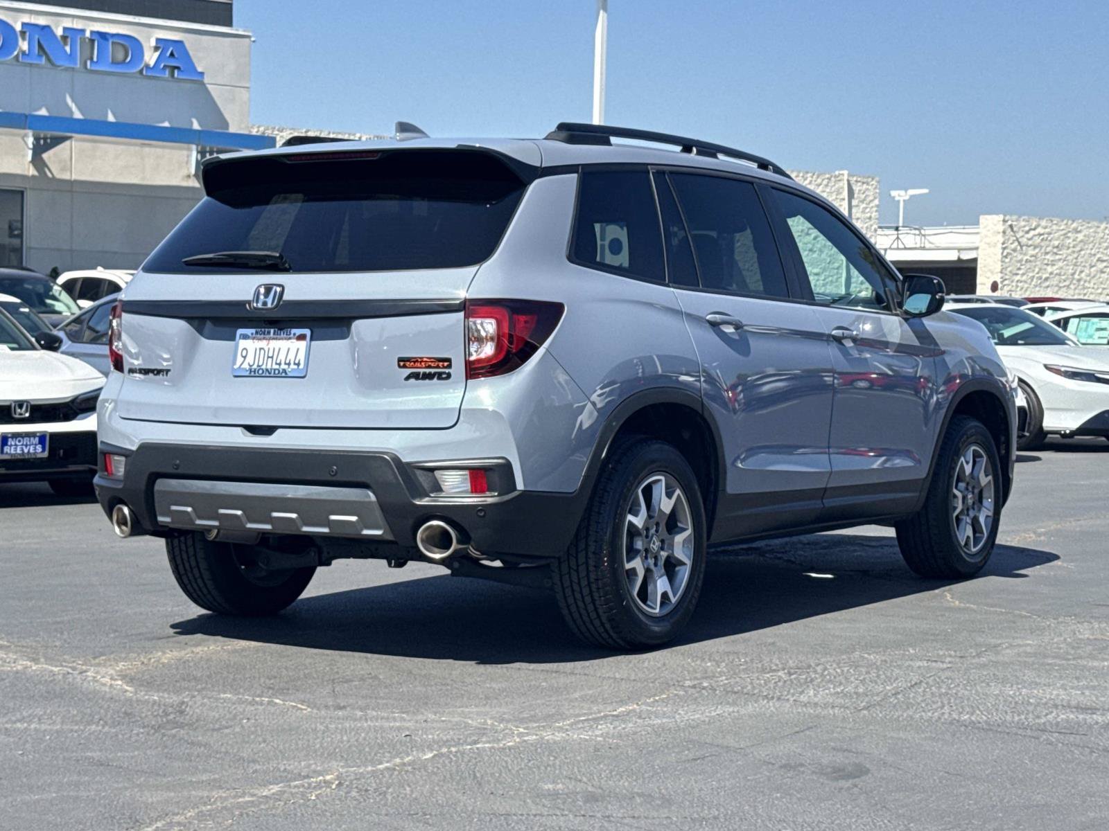 Used 2023 Honda Passport TrailSport image 5