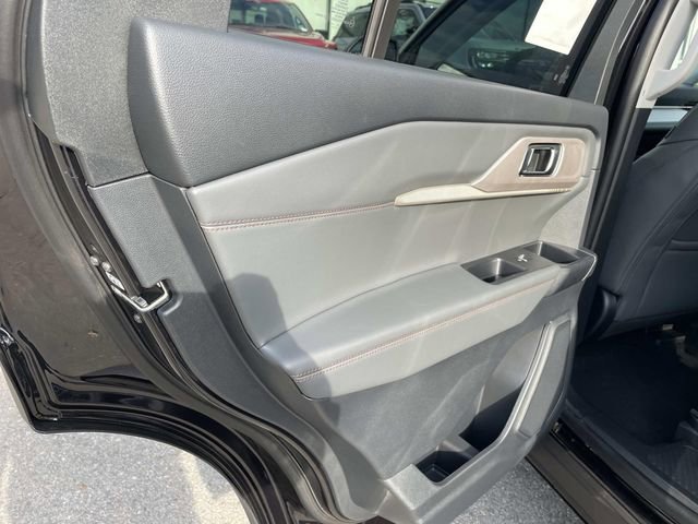 New 2026 Ford Explorer Active w/ Active Comfort Package image 21