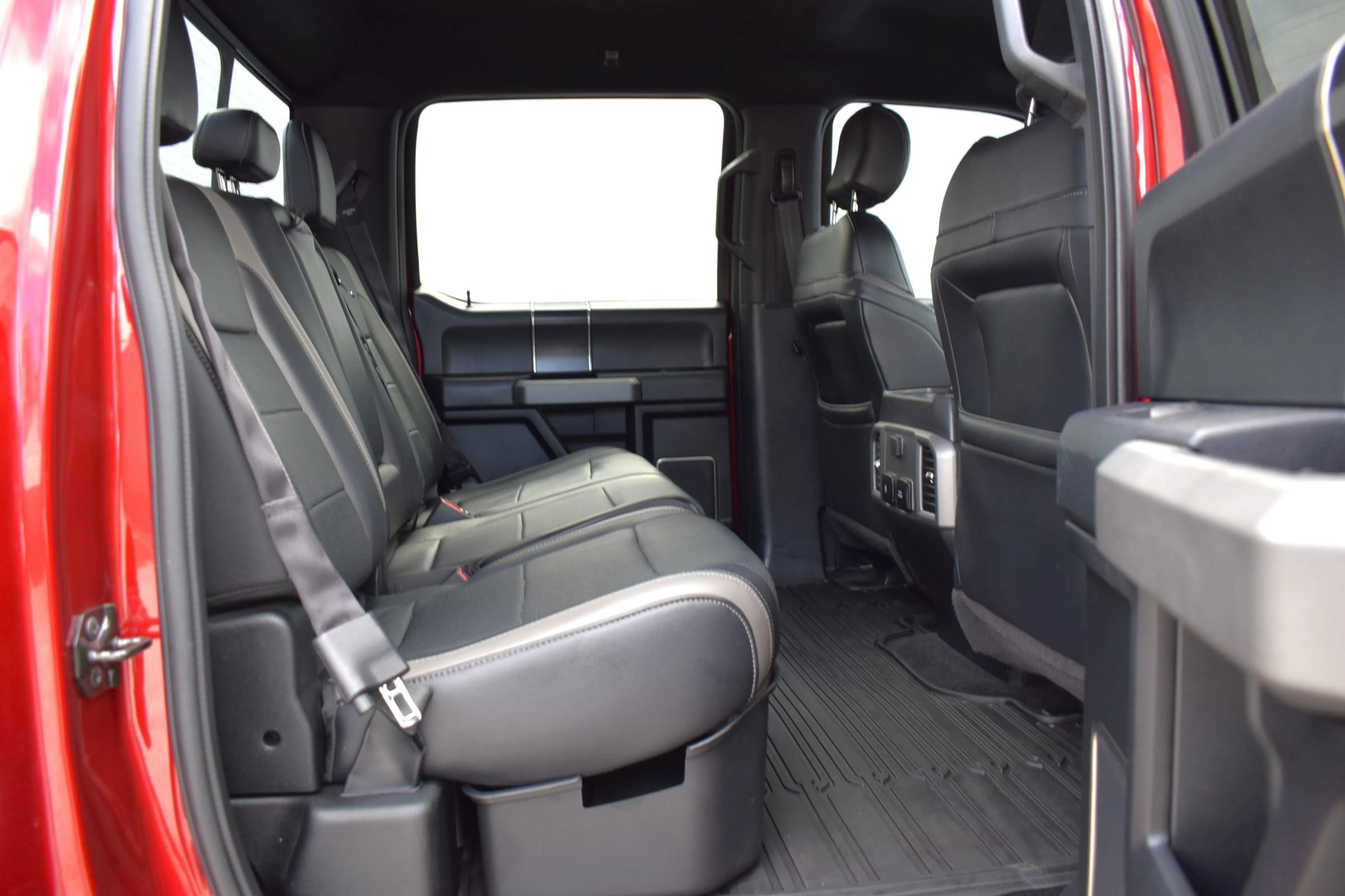 Used 2018 Ford F150 Raptor w/ Equipment Group 802A Luxury AWD/4WD image 59