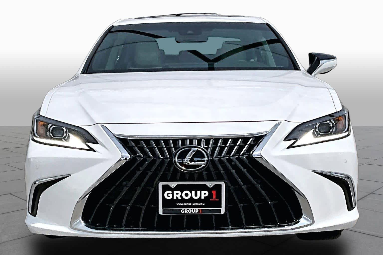 Used 2025 Lexus ES 350 w/ Premium Package FWD image 4
