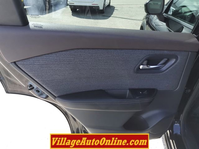 Used 2022 Nissan Rogue SV image 22