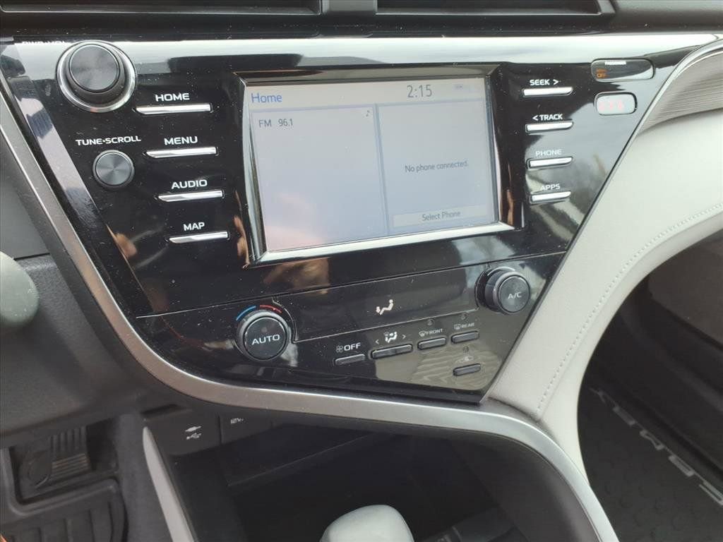 Used 2019 Toyota Camry SE image 28