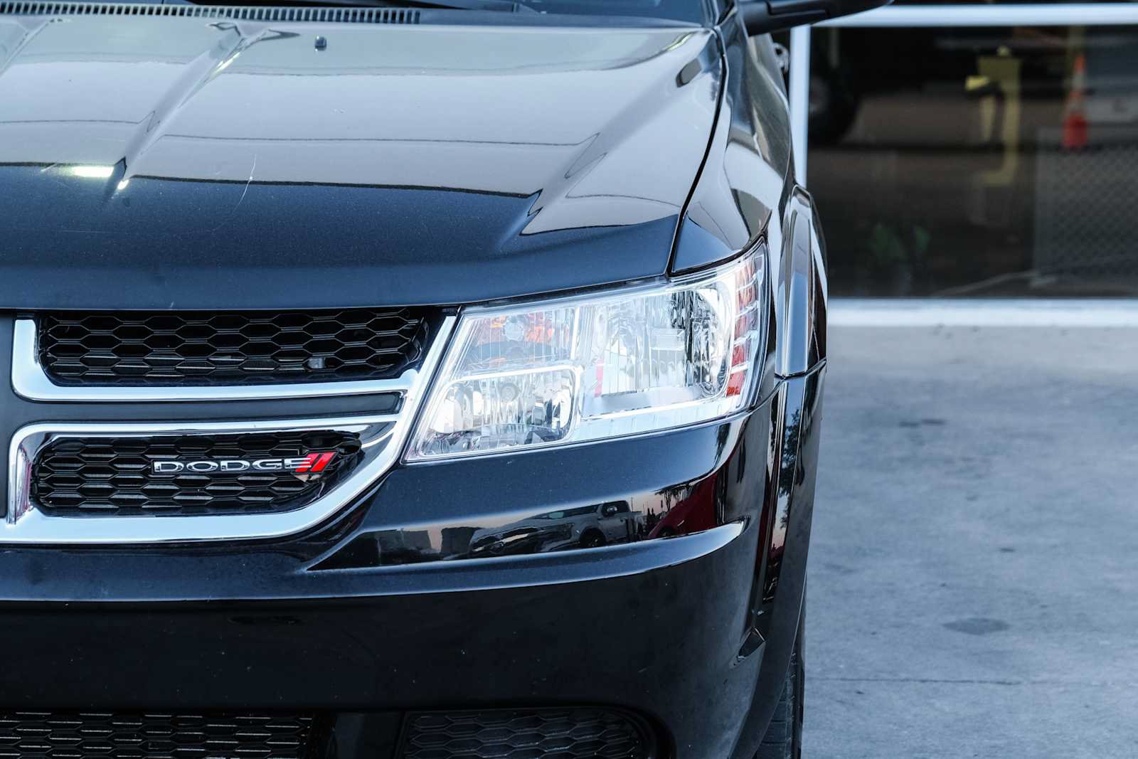 Used 2020 Dodge Journey SE FWD image 4