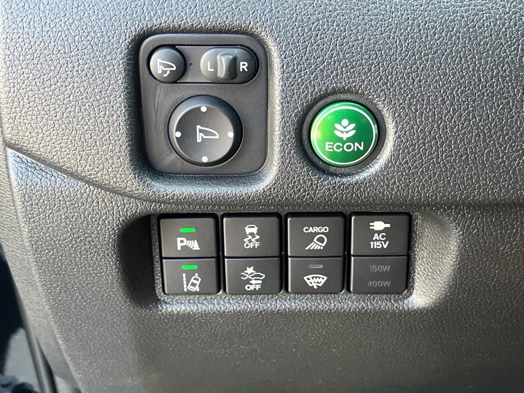 New 2026 Honda Ridgeline Black Edition image 9