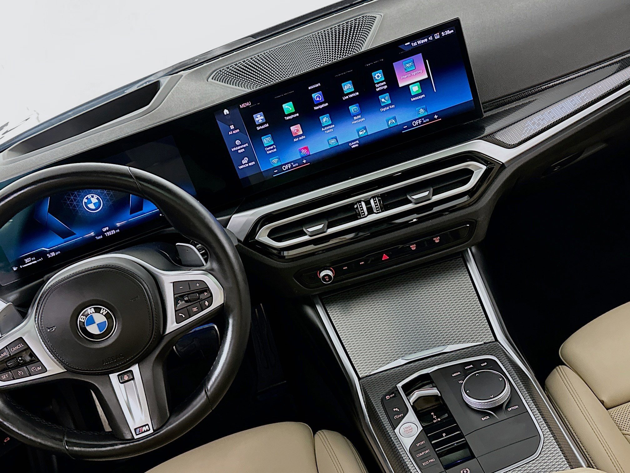 Used 2023 BMW 230i xDrive Coupe w/ Premium Package image 18