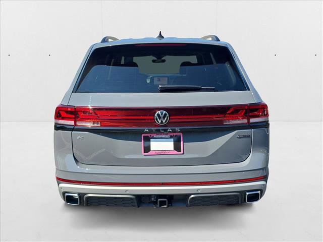 New 2026 Volkswagen Atlas Peak Edition image 3