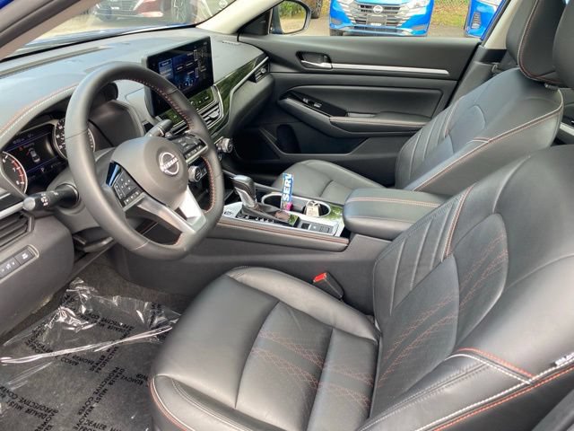 Certified 2025 Nissan Altima 2.5 SR w/ SR Premium Package AWD/4WD image 6