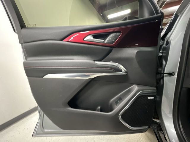 Certified 2025 Chevrolet Traverse RS w/ LPO, Floor Liner Package image 23