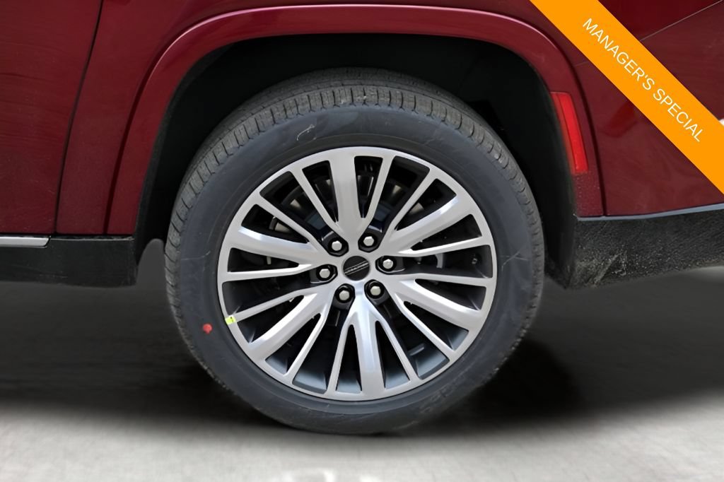 New 2025 Jeep Wagoneer L Series II AWD/4WD image 9