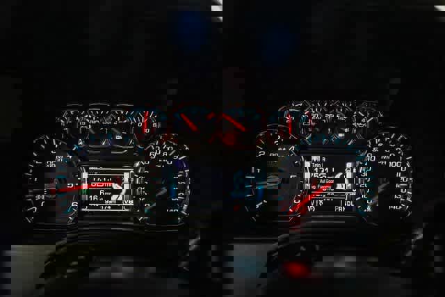 Used 2018 GMC Yukon SLE image 25