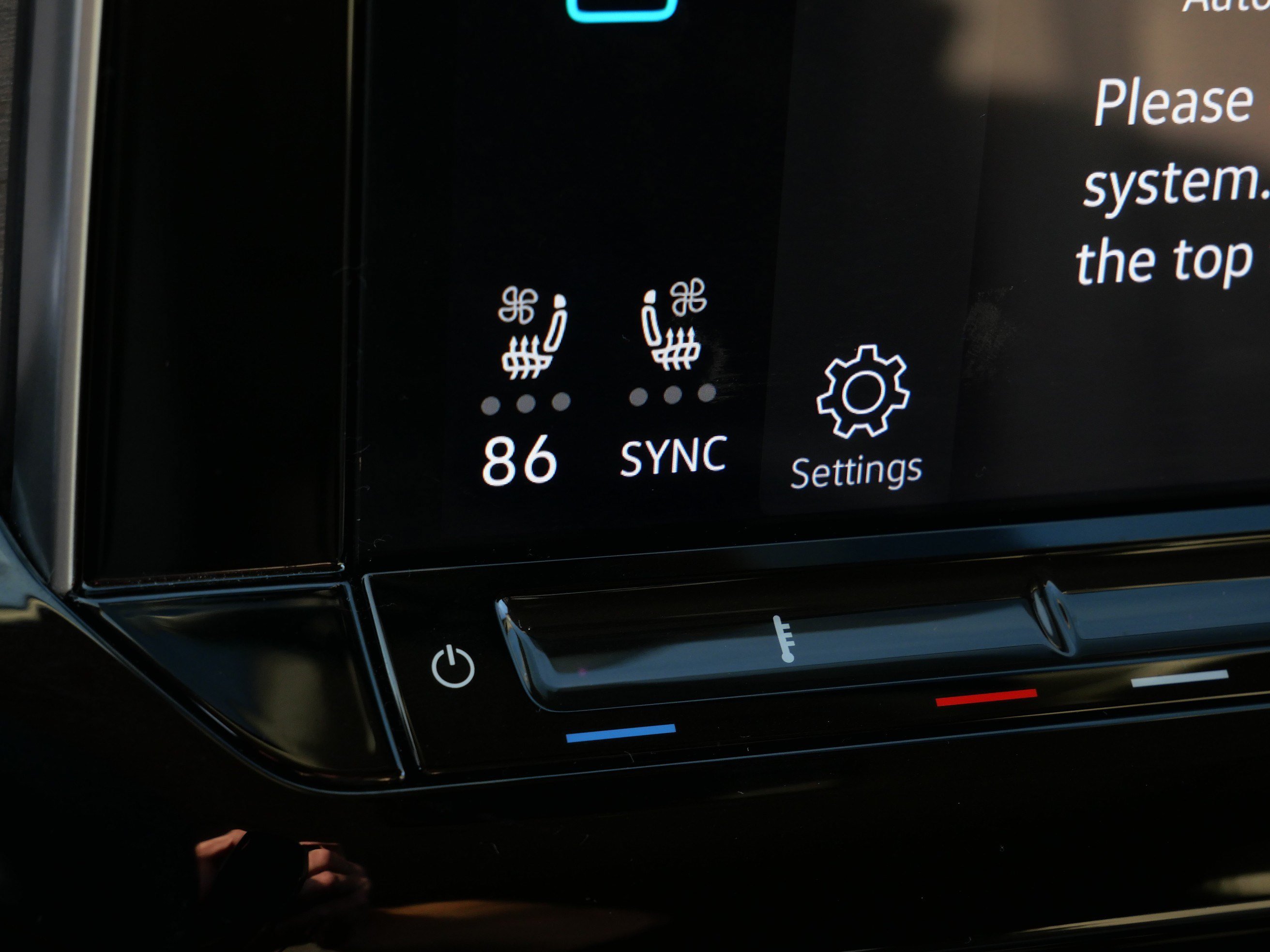 Certified 2024 Volkswagen Atlas SE w/ Panoramic Sunroof Package AWD/4WD image 28