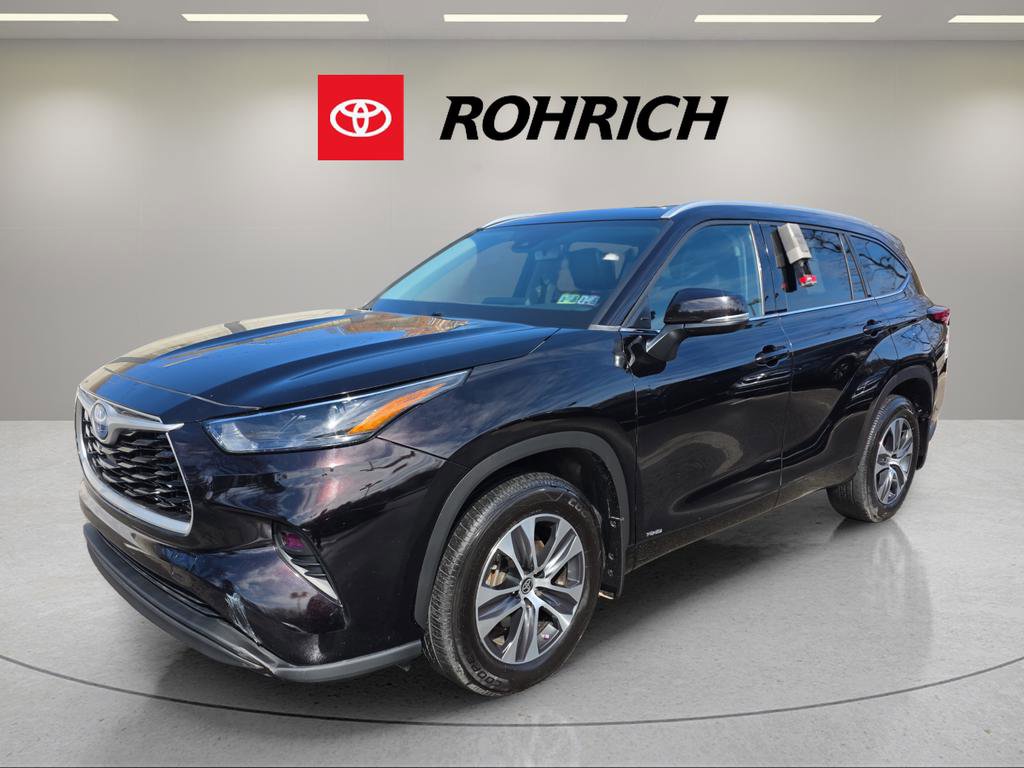 Used 2022 Toyota Highlander XLE image 1