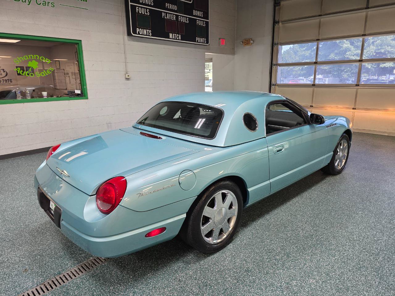 Used 2002 Ford Thunderbird RWD image 6