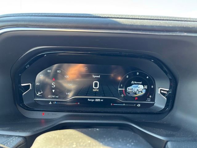 Certified 2024 GMC Yukon Denali AWD/4WD image 9