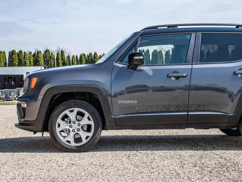 Used 2023 Jeep Renegade Limited AWD/4WD image 35