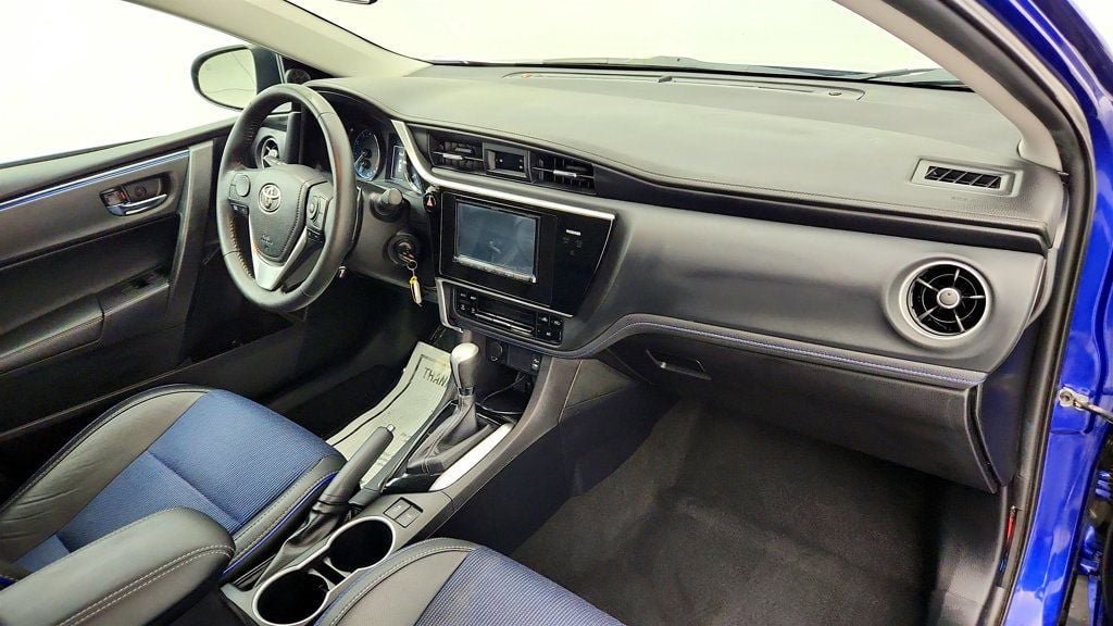 Used 2017 Toyota Corolla SE w/ Body Protection Package FWD image 24