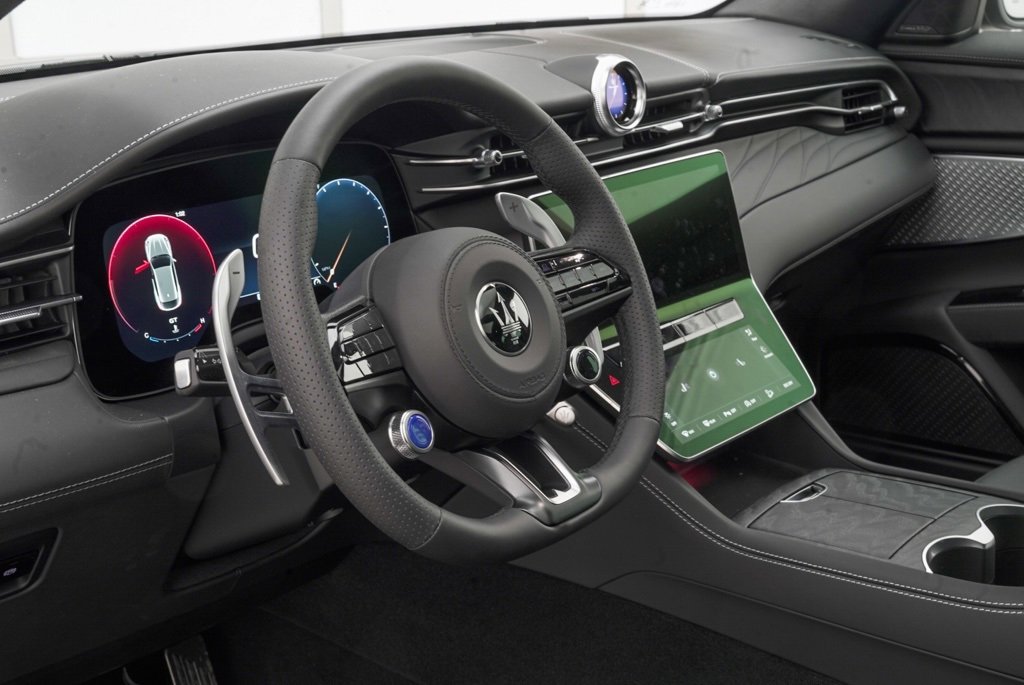 New 2025 Maserati Grecale Modena image 7