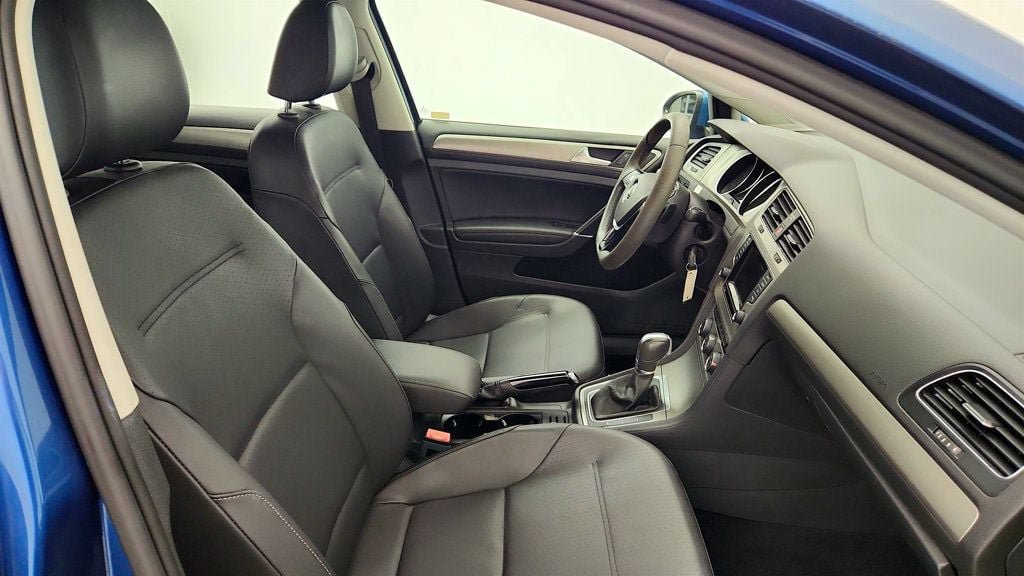 Used 2015 Volkswagen Golf TDI S FWD image 23